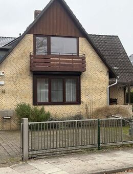 Ein Haus, 2 Wohnungen, Norderstdt-Mitte, ruhige Lage - Norderstedt