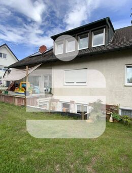 Mehrfamilienhaus mit 3 abgeschlossenen Wohnungen in Adelsdorf- OT Aisch - Adelsdorf