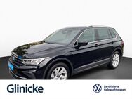 VW Tiguan, 2.0 TDI Move, Jahr 2023 - Kassel