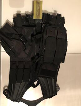 Mil tec Weste s  Neu  schwarz inklusive Versand - Aalen