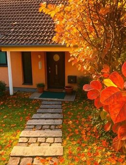 Luxuriöse Ruhe in Alleinlage - Wohnen mit unverbaubarem Blick über Landschaft & Wald - Maulbronn