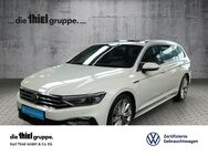 VW Passat Variant, 2.0 TDI R-Line, Jahr 2021 - Paderborn