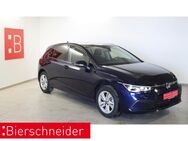 VW Golf, 2.0 TDI 8 Life 16, Jahr 2023 - Schopfloch (Bayern)