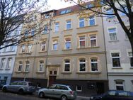helle, warme 3-Zi.-Whg., Hof/Südgarten - Halle (Saale)