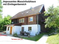JUNGES ÖKOLOGISCHES BLOCKBOHLENHAUS IN ORTSRANDLAGE - Eyendorf