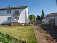 Auch als EFH nutzbar: Solides ZFH mit 2 gleichen Wohnungen. Gr. Grundstück, Tierhaltung möglich. - Lich