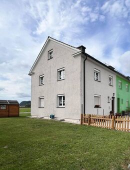 Ruhig wohnen, naturnah leben: Sonniges Reiheneckhaus mit großem Garten in Stammham - Stammham (Landkreis Altötting)