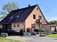 Zweifamilienhaus, + Wohnbereich im Souterrain, direkt in Uetze - Uetze