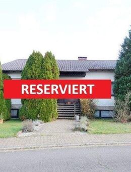 Bungalow mit Garten und Garage in Ortsrandlage von Wallerfangen-Düren - Wallerfangen