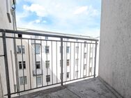 Charmante Altbauwohnung | Balkon | Tageslichtbad mit Wanne | neue Einbauküche - Magdeburg