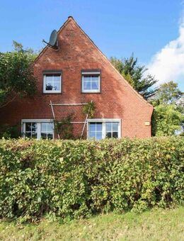 Nordsee und Eidernähe - schmuckes kleines Haus mit wunderbarem Garten - Wesselburenerkoog