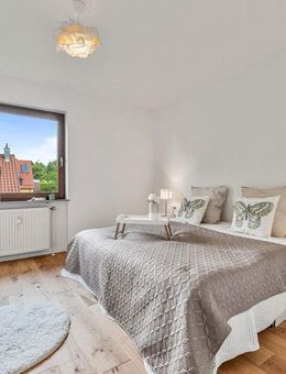 sofort frei: 3 Zimmer mit Südbalkon - neu renoviert - Leonberg (Baden-Württemberg)