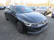 VW Golf, 1.5 TSI Style SITZ, Jahr 2020 - Bergkamen