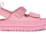 UGG K GOLDENGLOW Badesandale, Sommerschuh, Poolslides, Plateauabsatz, mit Klettverschluss