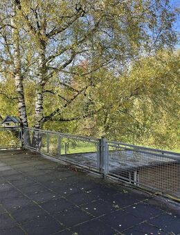 Zweifamilienhaus mit Wintergarten und Partykeller in Bissendorf - Bissendorf