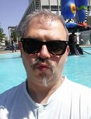 Reisepartnerin gesucht in 47137