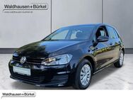 VW Golf, 1.2 TSI VII Trendline, Jahr 2015 - Viersen