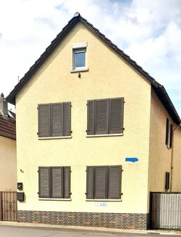 Ober-Mörlen: Gepflegtes 2 FH mit Garten in der Ortsmitte! - Ober-Mörlen