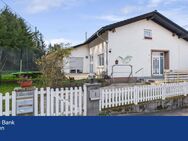 Großzügiges Wohnhaus mit Einliegerwohnung in ruhiger Lage von Staudernheim - Staudernheim