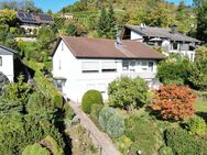 Ein Ort zum Leben, Genießen und Ankommen - Großzügiges Einfamilienhaus in idyllischer Hanglage - Illingen (Baden-Württemberg)