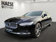 Volvo V90, B4 Diesel Plus Bright B4 beige, Jahr 2023 - Wiesbaden