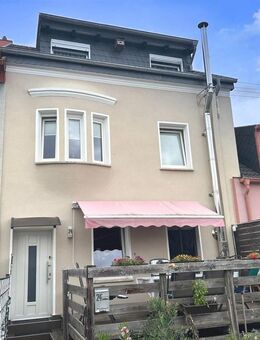 Renoviertes Reihenhaus in zentraler Lage von Saarlouis - Roden - Saarlouis