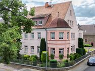 Attraktive Gelegenheit: Repräsentative Villa mit 3 Einheiten und viel Potential nahe Frankfurt - Hainburg