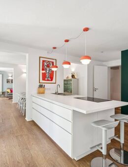 Luxuriöse zweigeschossige Gartenwohnung mit Traumgarten in Bestlage von München - München