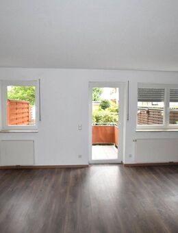 Schöne, geräumige zwei Zimmer Wohnung in Koblenz, Neuendorf - Koblenz