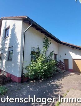 Sie wohnen, Ihr Mieter zahlt! Zweifamilienhaus in Neumarkt-Helena - Neumarkt (Oberpfalz)
