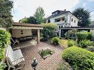 Exklusive & repräsentative Stadtvilla mit Indoor-Pool, 2 Garagen, Garten, optional 3 WE, top Lage - Offenbach (Main)