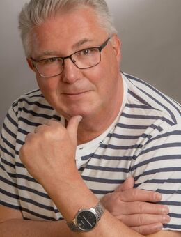 ER in den 60ern sucht SIE für eine gemeinsame Unternehmungen - Darmstadt