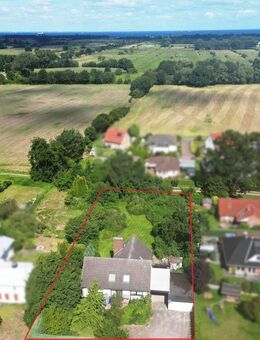 Großzügige Immobilie mit vielen Möglichkeiten im beliebten Ort Wisch an der Ostsee - Wisch (Landkreis Plön)