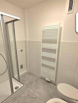 SCHADE HAUSVERWALTUNG - Schöne 3-Zimmerwohnung mit erneuertem Bad und Balkon zu vermieten! - Lüdenscheid