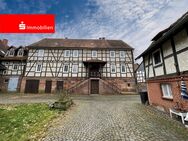 Historisches Fachwerk-Anwesen mit einzigartigem Charme und großem Grundstück. - Marburg