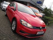 VW Golf VII Lim. BlueMotion TGI CNG ALU AHK 1HD PDC - Bergneustadt