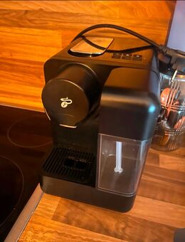 Tchibo Cafissimo "milk" Kaffeemaschine inklusive Kapseln im Glas - Netphen Oelgershausen
