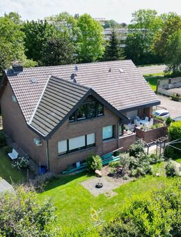 Kapitalanleger aufgepasst: Zweifamilienhaus voll vermietet in ruhiger Wohnlage ! - Kleve (Nordrhein-Westfalen)