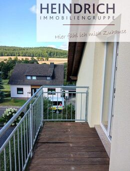 Wohnen im Grünen - Dachgeschoss Wohnung mit Balkon in Bad Emstal - Bad Emstal