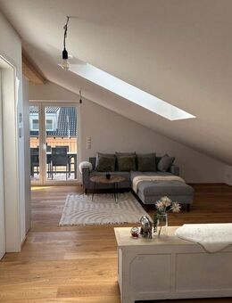 Gemütliche Dachgeschosswohnung in Dingolfing! - Dingolfing