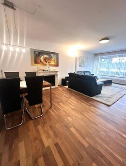 Top City-Wohnung: Große 4-Zimmer-Wohnung auf dem Dach des Einkaufszentrums von PRIVAT - Duisburg