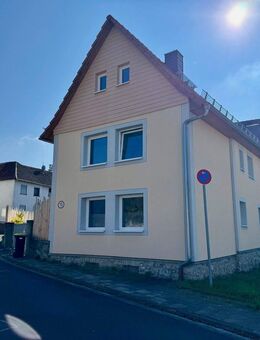 Ein Schmuckstück - liebevoll saniertes Bauernhaus mit Hof und Garten - Linden (Hessen)