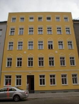 Gut gelegene 2 Raum Wohnung Nähe FH & Amtsgericht - Brandenburg (Havel)