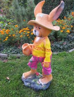 Dekofigur Hasenmann mit Hut Ostern Osterhase Gartendeko - Hergisdorf