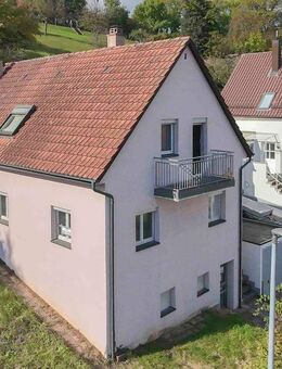 Einfamilienhaus mit Balkon in Randlage von Dürrmenz - Mühlacker
