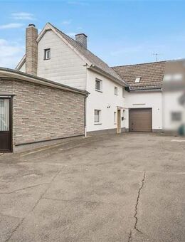 Zweifamilienhaus in Blankenheim-Blankenheimerdorf - Blankenheim (Nordrhein-Westfalen)