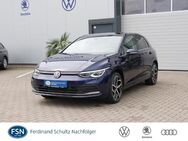 VW Golf, 1.5 VIII eTSI Style IQ LIGHT, Jahr 2020 - Rostock
