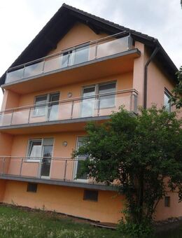 Großes Wohnhaus - für 2-3 Generationen oder gewerbliche Nutzung geeignet - Sulzbach-Rosenberg