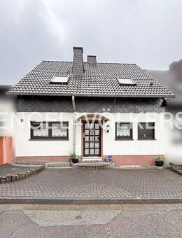 Solides Einfamilienhauses mit Einliegerbereich in Höhen- u. Blicklage - Neuwied