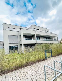Zentrumsnahe moderne 2-Zimmerwohnung im Obergeschoss mit Balkon - Gütersloh